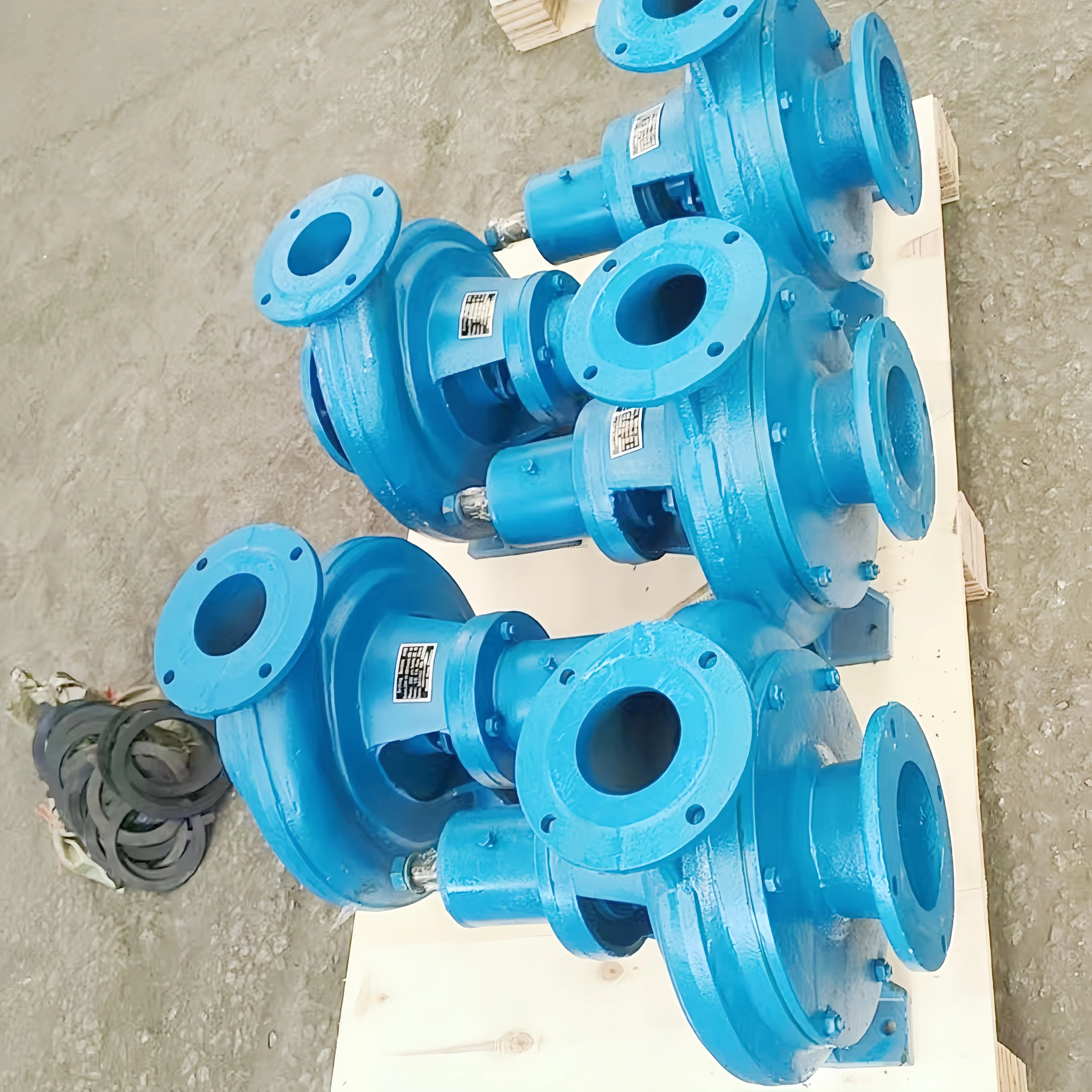 

Maldives Hot Selling 3 Inch 80mm 4 Inch 100mm Outlet Port Sand Suction Dredging Pump