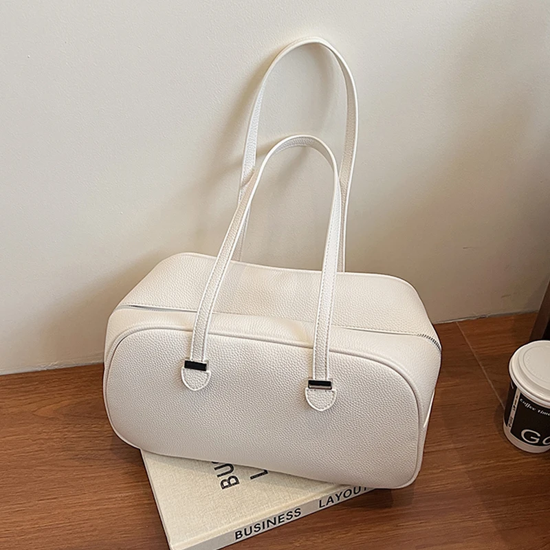 

Fashion Commute Large Capacity Bag for Women New Simple Single Shoulder Bag Short Distance Travel Handbag Casual Men Briefcase ﻿