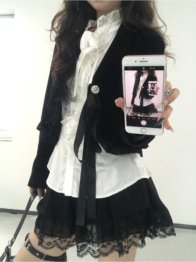 Wit Zwaar Borduren Kant Splitsen Vrouwen Irt Rok Set Herfst 2025, Nieuwe Sle Court Sle Afslanken Tee-stuk Pak