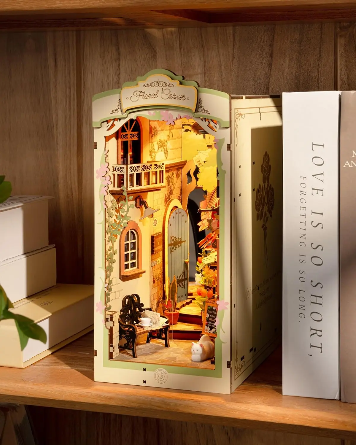 Book Nook Kit Serre-Livres Maison De Poupées Miniature Avec LED - Style Japonais Allée Cerisiers Ou Jiangnan