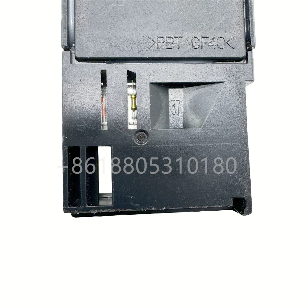 Engine Air Flow Meter Applicable to Jiangling Isuzu Qingling Hitachi Machinery   8976019670    AFH70M-40