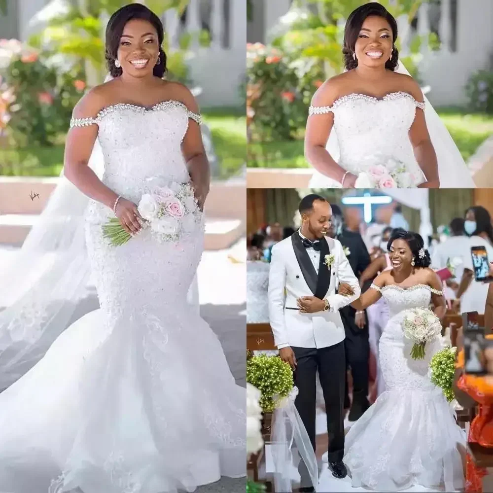 Maßgeschneiderte Spitzen-Meerjungfrauen-Hochzeitskleider, Brautkleider mit arabischen Applikationen, Perlen, Kristallen, schulterfrei, Tüll, Schleppe, Marraig