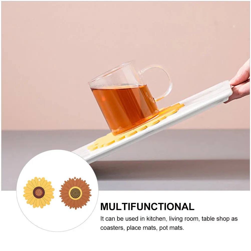 

2Pcs Waterproof Table Mat Sunflower Shape Heat Resistant Flexible Place Mat Anti Slip for Daily Party Use Placemat
