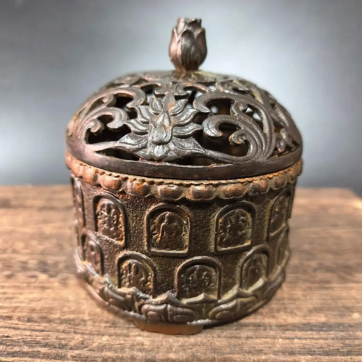 Antique Incense Burner Hollow Out Lotus Cover Buddha Embossed Censer, Tibetan Buddhism Incense Holder for Meditation Worship