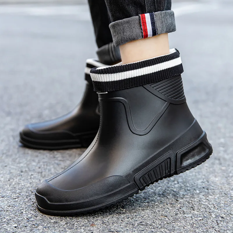 

Classic Men's Mid-Calf Rain Boots Waterproof Non Slip Wear Resistant Casual Rain Shoes for Men Size 39-45 Work Daily Life