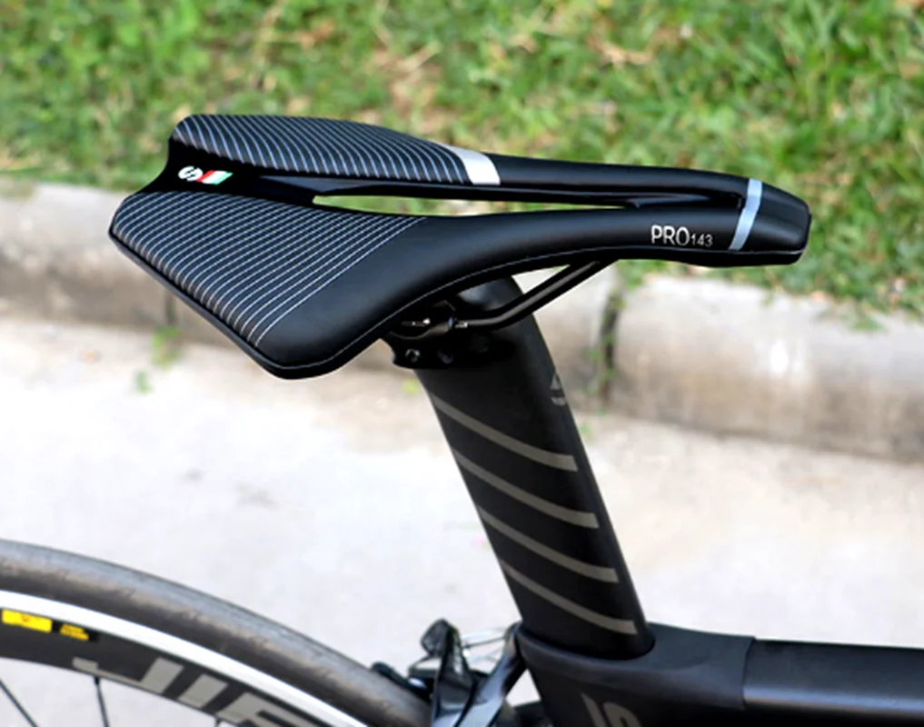 TOSEEK ROADBIKE widened seat, breathable and shock-absorbing comfortable mountain seat, healthy and happy riding accessories