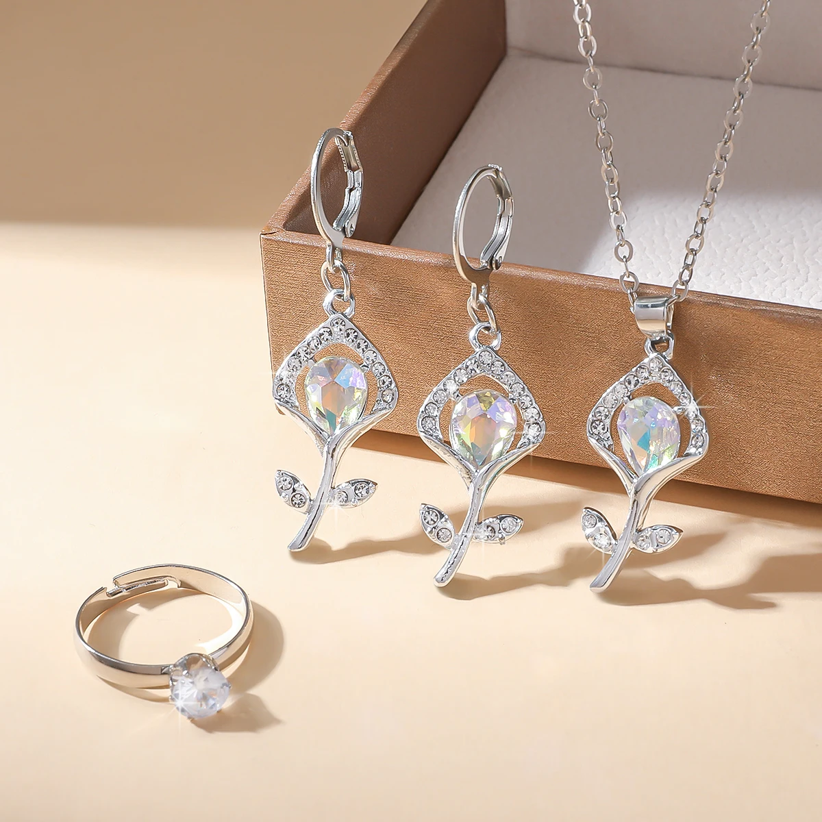 4pcs Elegant Fashion Flower Jewelry Set Perfect for Gifts Daily Parties Valentine's Day Presents Year-Round Stylish Accessories