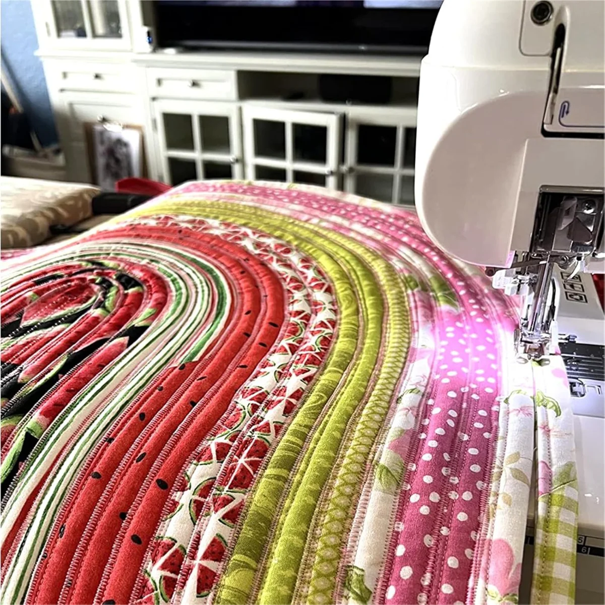 B-T 4 Rolls JellyRoll Batting Strip 2 1/4 Inch Total 200 Yards Cotton Blend Batting on A Roll, Flexible for JellyRoll Rugs