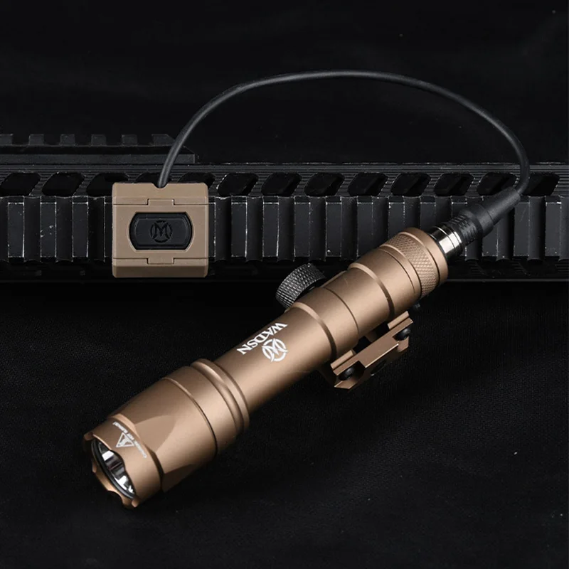 WADSN M600C 戦術強力懐中電灯スカウトライトモッドライトモッドボタンセット 20 ミリメートルピカティニーレールエアソフトおもちゃの銃ランプ武器 AR15