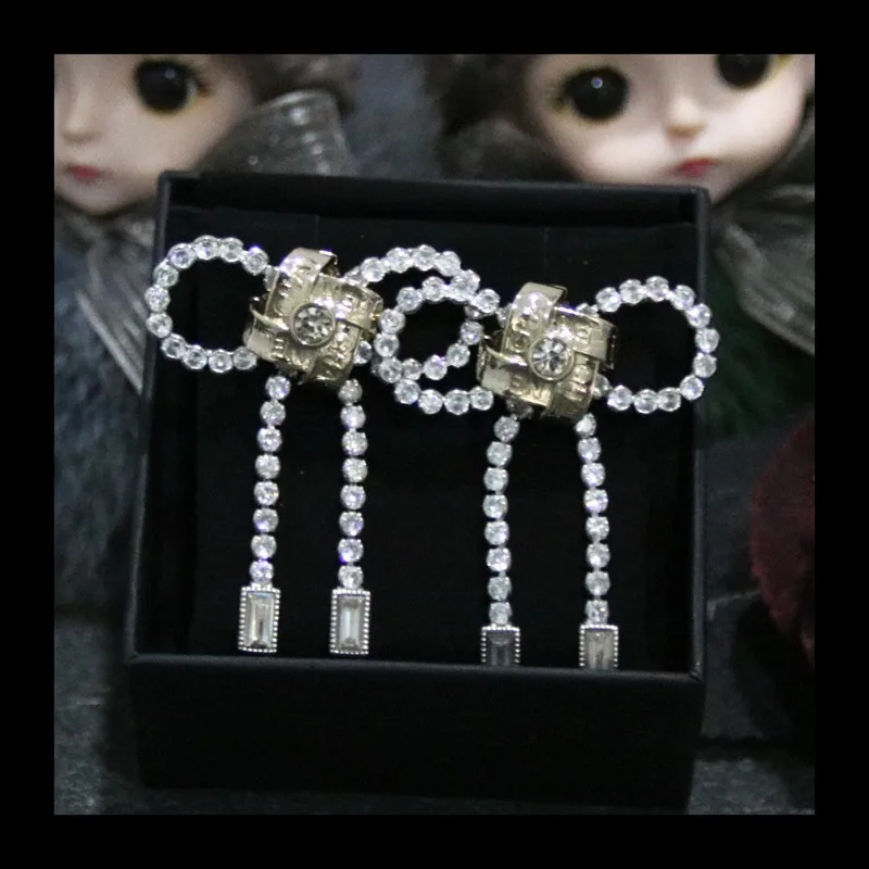 

308425B High Version Full Diamond Double C Letter Bow Tassel Light Luxury Fashion Celebrity Style