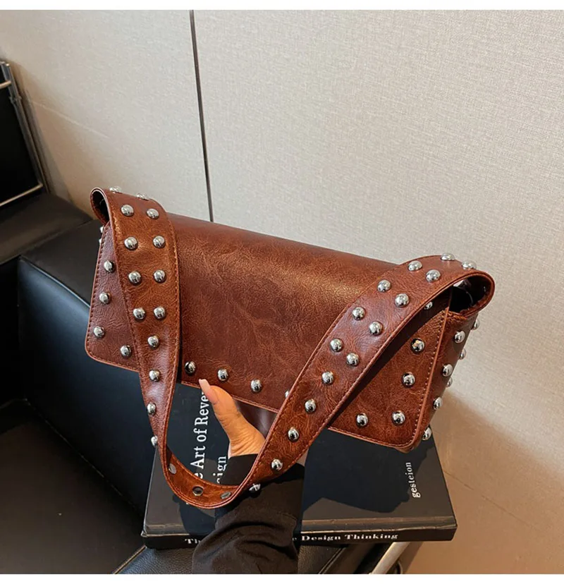 

High Quality PU Leather Underarm Bags for Women New Punk Rivet Women Shoulder Bag Handbags and Purses Studded Pillow Bags Clutch