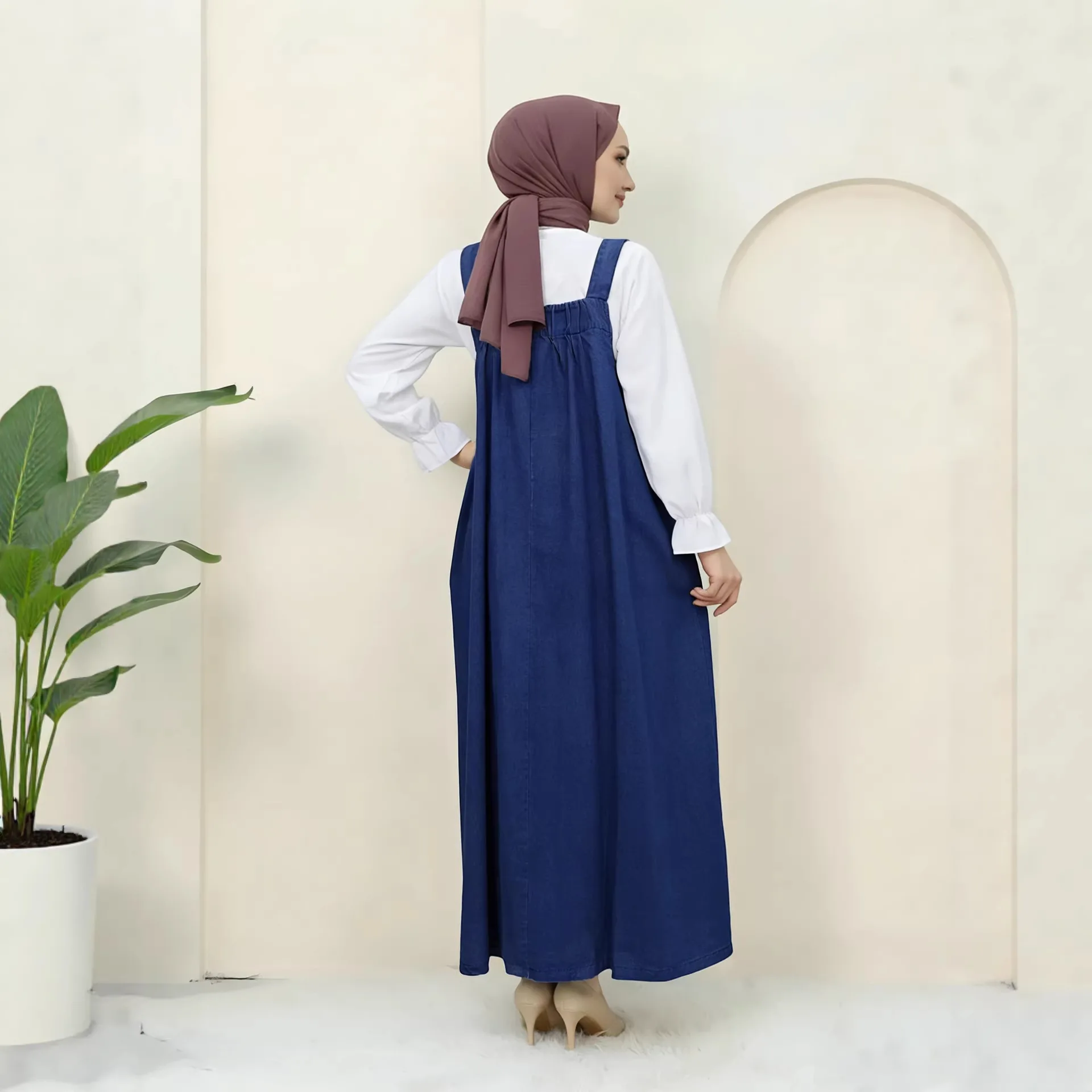 Abito generale senza maniche in denim per donna Musulmano con cinturino per spaghetti Abaya Dubai Caftano Abito islamico Allentato Turchia Abbigliamento casual