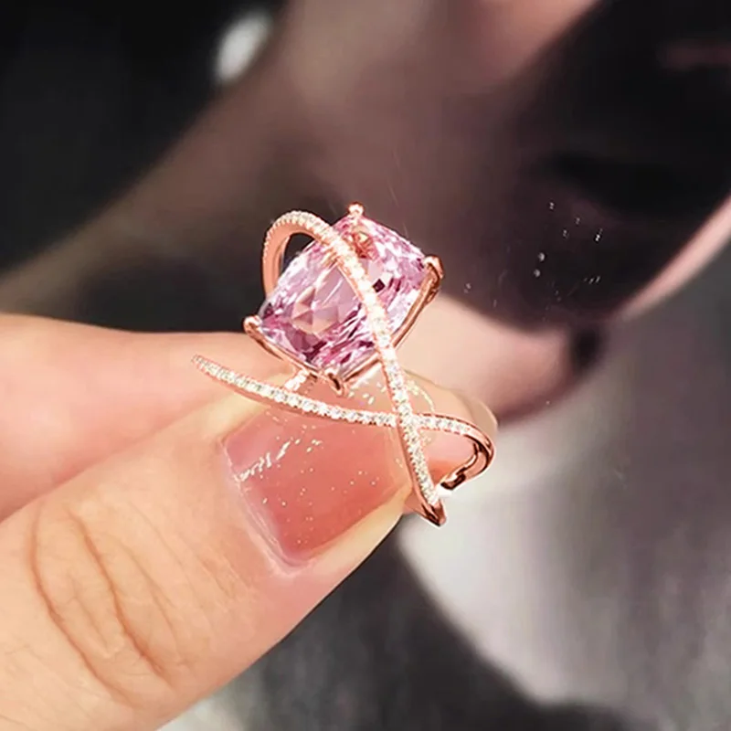 Huitan New Arrival Fashion Design Ring Female Wedding Band Bright Pink Zirconia Finger Jewelry Chic Accessories for Engagement