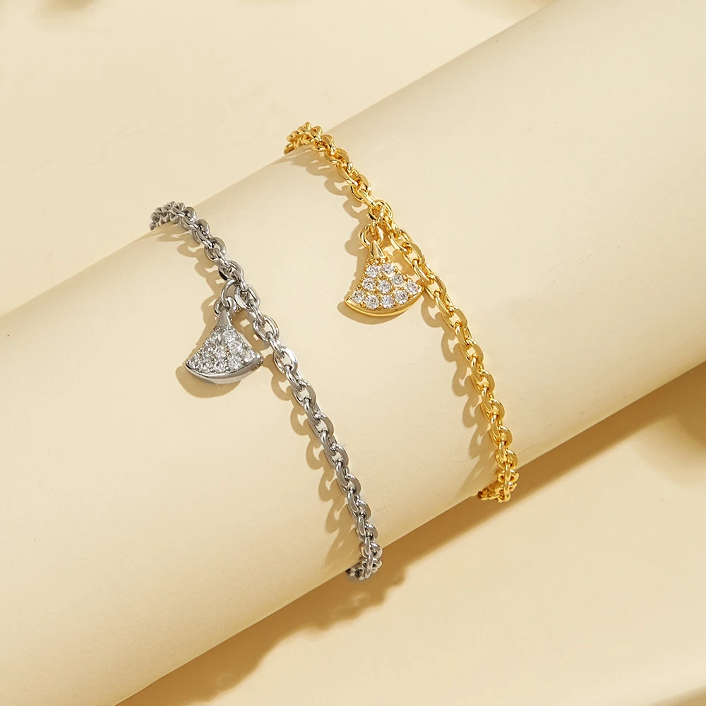 

Bracelet Women's Fashion Personalized Design Inlaid with Exquisite Shining Cubic Zircon Jewelry 2024 New Popular Style