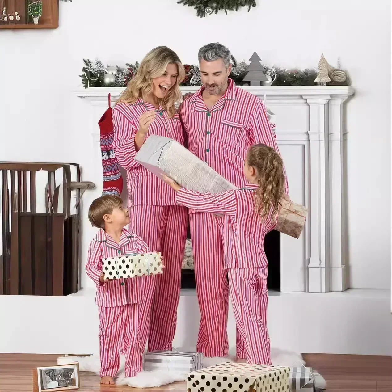 Family Christmas Pajamas Set Striped Print Mother Kids Matching Clothes Button Shirt+Trousers Children Clothing Xmas Look Pijama