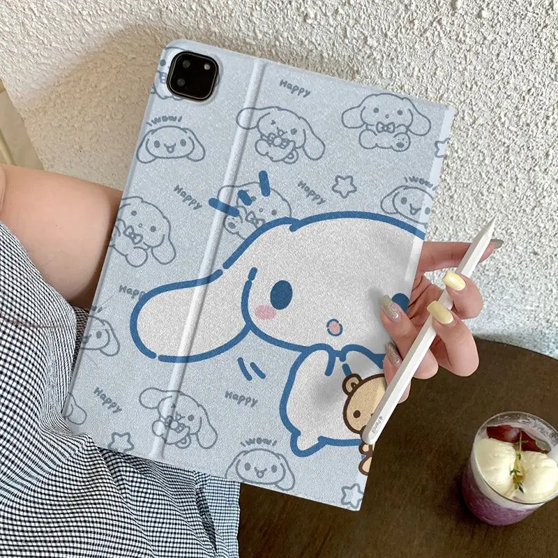 

Чехол для планшета iPad в стиле книги с мультяшным персонажем Cinnamoroll для iPad Pro 11-го поколения A16, Air 7/6 11 дюймов, 10-го, 9/8/7-го поколений 10.2, 6/5-го поколений 9.7 дюймов, защитный чехол
