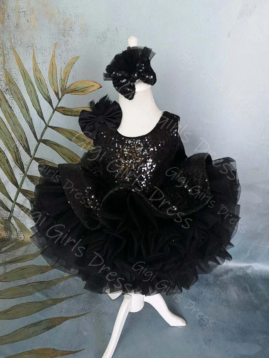 

Black Sequin Flower Girl Dress with Satin Bow Round Neck Sleeveless Princess Pageant Dress Knee-Length Custom Party Ball Gown