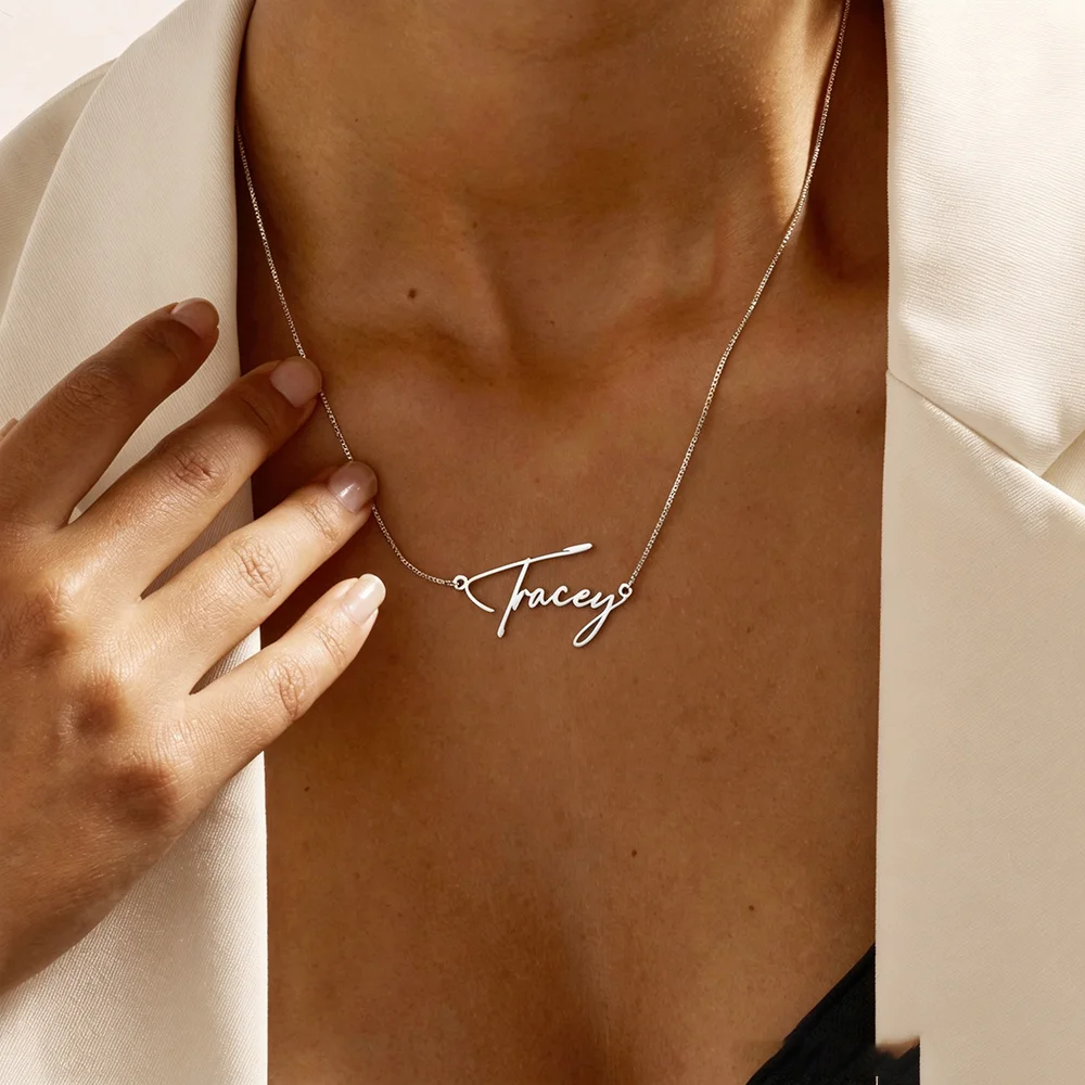Custom Name Necklace Fashion Personalized Cursive Script Name Pendant Stainless Steel Box Chain Necklaces for Women Gift Jewelry