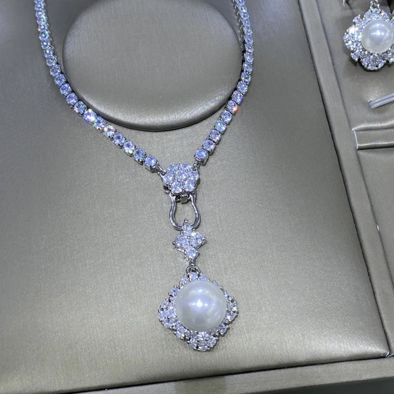 

Natural Shell Comparable to Pearl Flower Full Diamond Open Ring for Women Elegant Noble Pendant Earrings Set