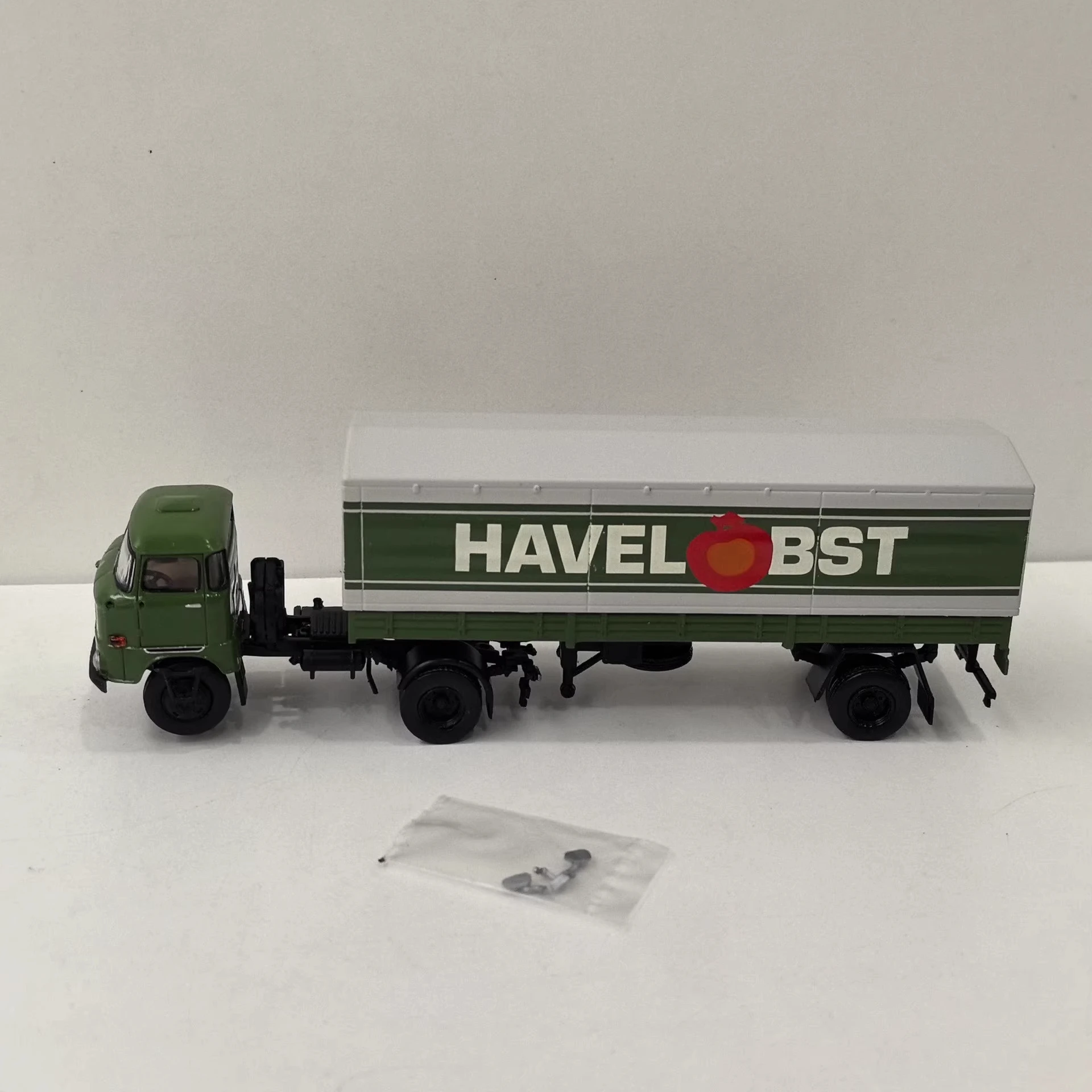 brekina-1-87-ho-ifa-w50-planen-truck-transporter-model-plastic-39