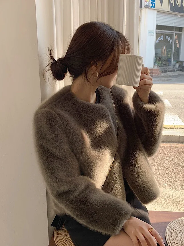

Симпатичная шуба из пышного меха, мягкая уютная милая девушка, верхняя одежда, корейская свободная посадка, зимняя модная женская кожа премиум-класса