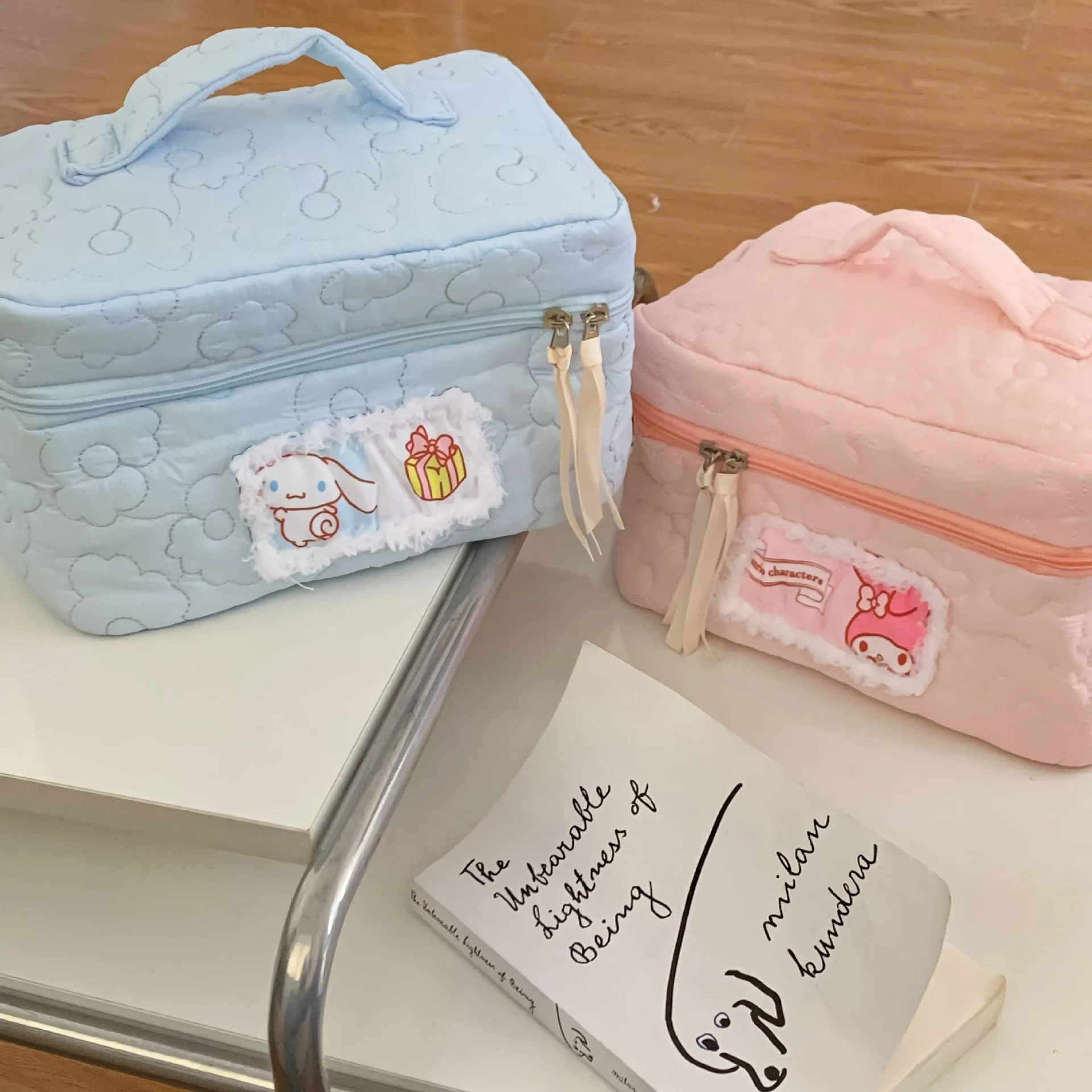 Sanrio Quilted Patch Cosmetic Storage Bag Portable Large Capacity Jade Guigou Melody Handbag