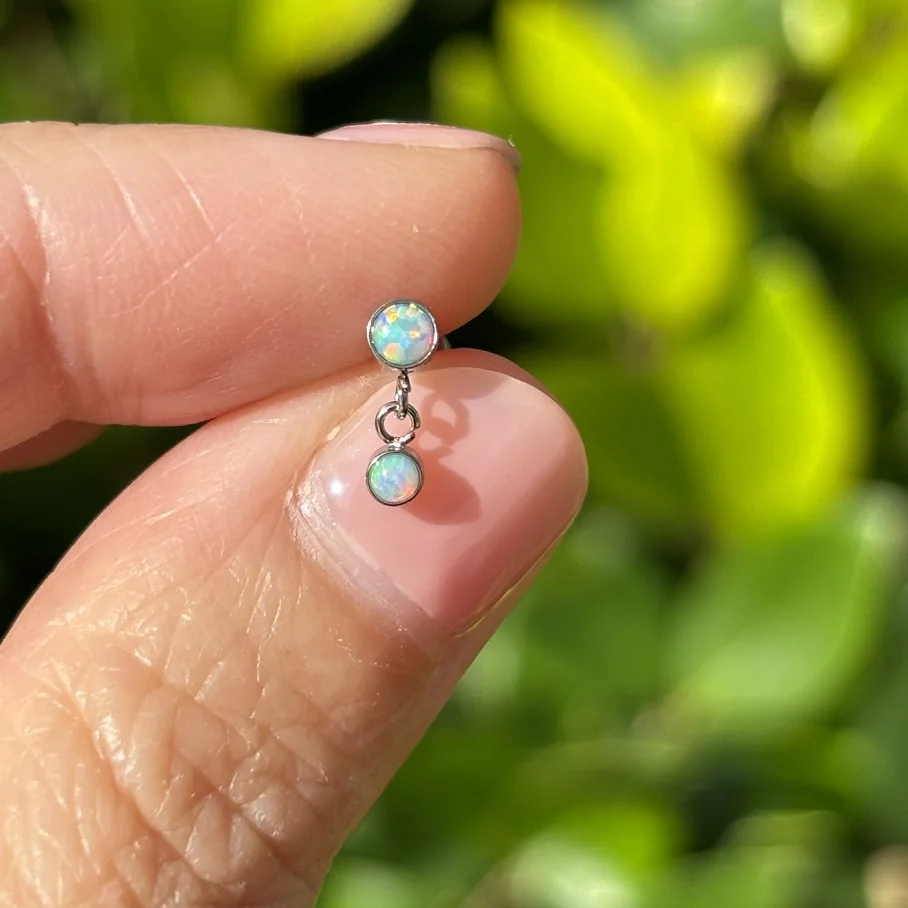 1Pc Opal Daith Piercing 16G Surgical Steel Internal Thread Double Opal Tassel Flower Labret Rings Tragus Helix Piercing Jewelry