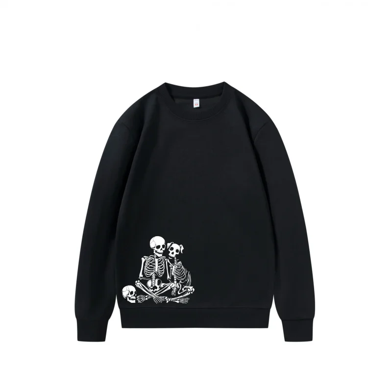 سويت شيرت رجالي هيكل عظمي وجماجم على بلوفر أسود برقبة دائرية ملابس مريحة على الطراز القوطي للهالوين في عام 2025