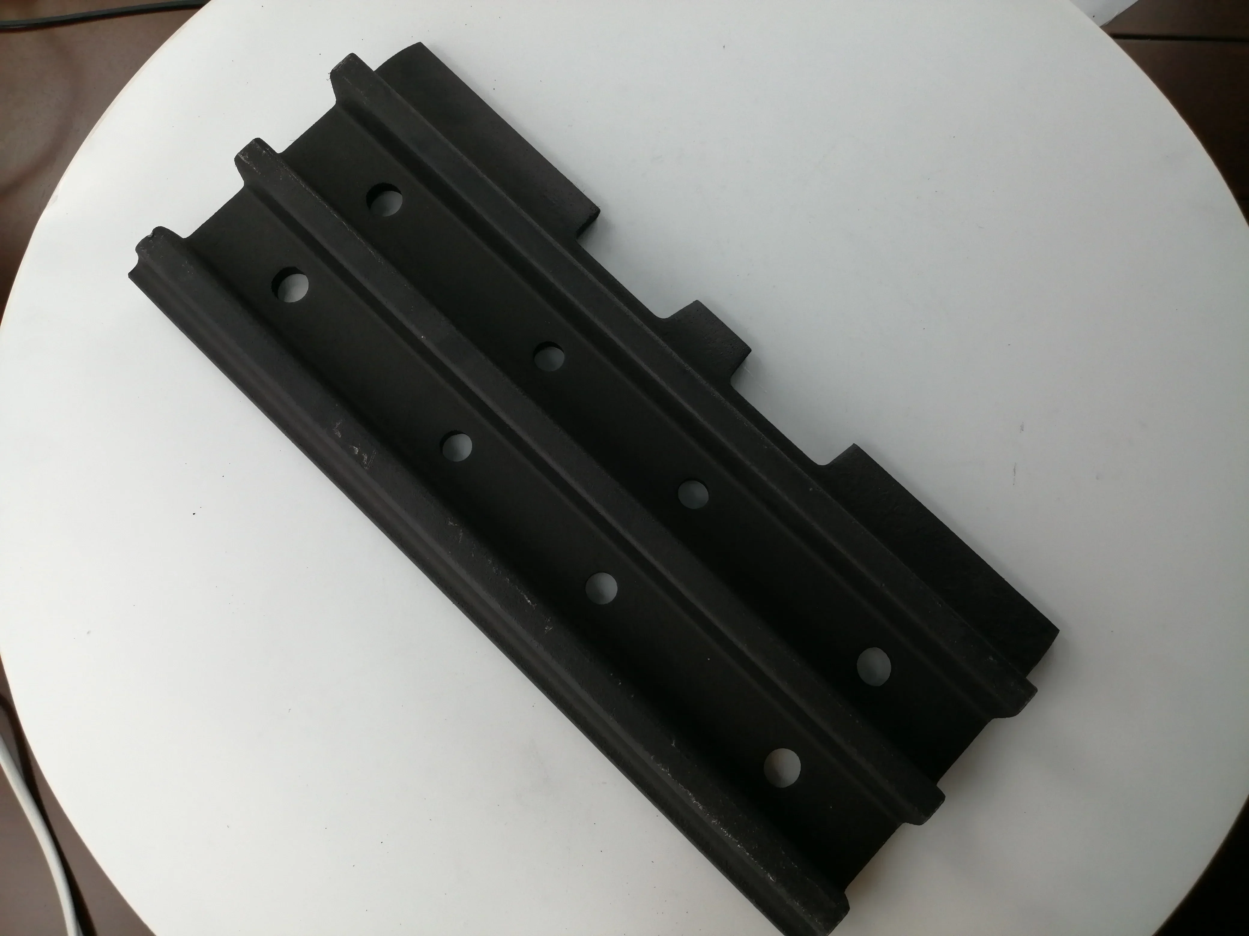 أرض أسفلت عالية الجودة 2500/ABG525 نظام الهيكل السفلي لوحة مسار لوح فولاذي 400 مللي متر