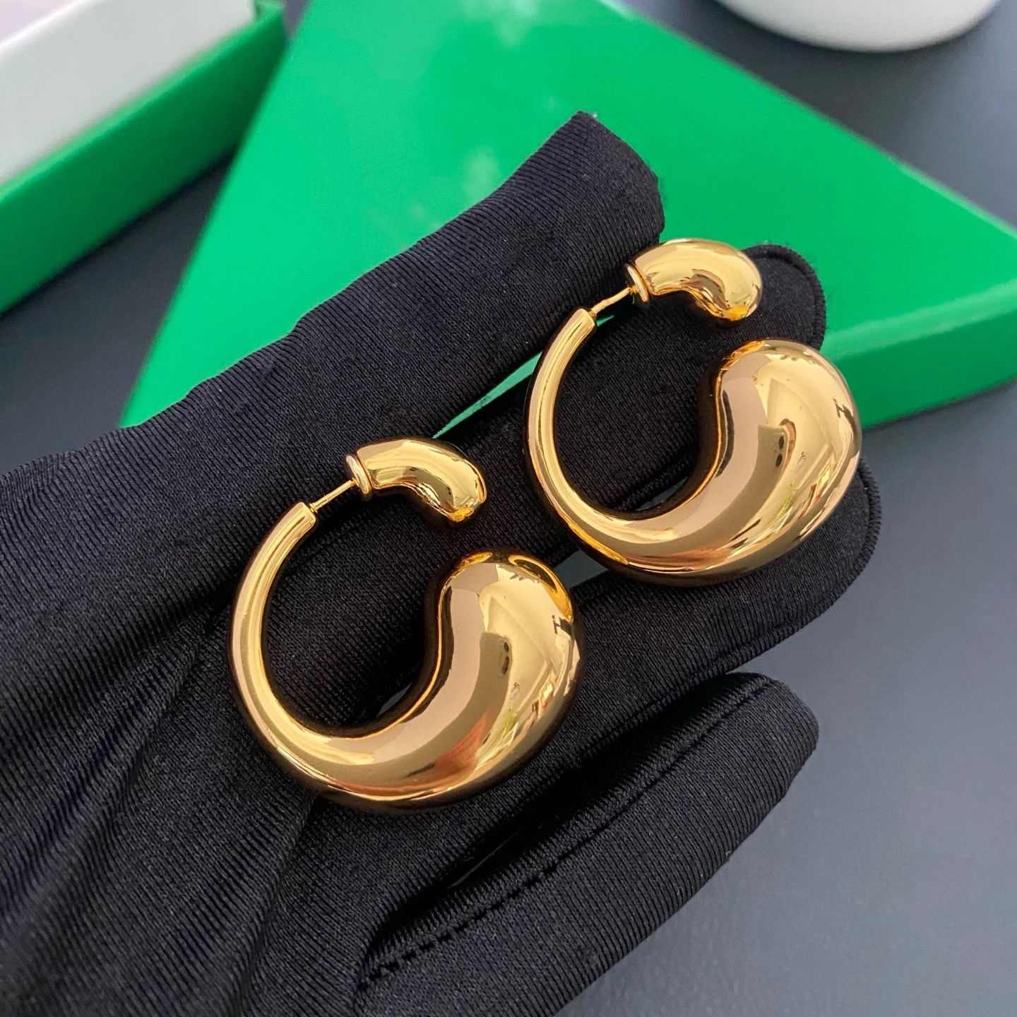 

New Fashion Brass Plated Gold Silver Designer Earrings Women Top Quality Europe Jewelry Trend