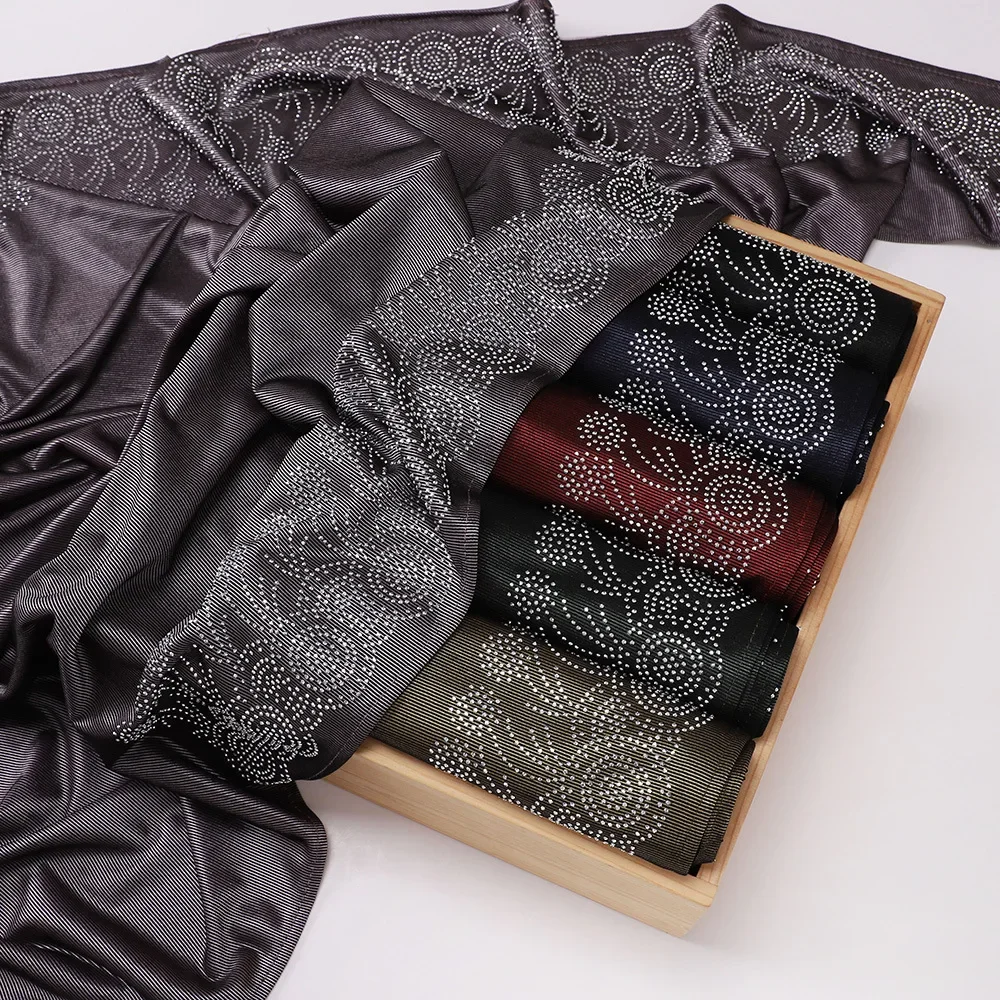 Knitted Elastic Diamond Triangular Long Scarf Ethnic Gauze Scarves Middle East African Headscarf Women Muslim Hijab Shawl Wrap