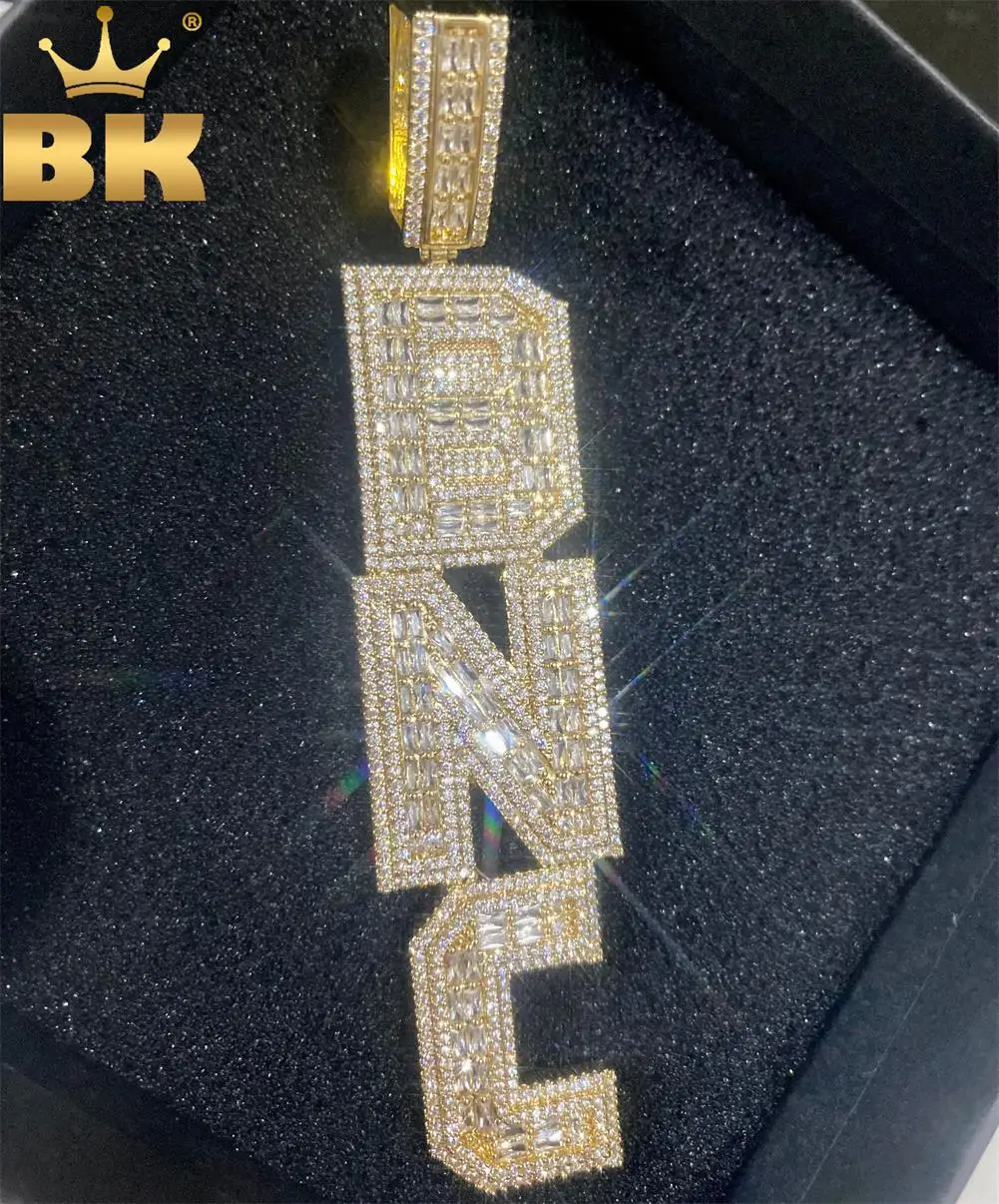 

TBTK индивидуальный вертикальный жирный кулон с буквами Baguettecz Iced Out квадратный блестящий кубический цирконий имя ожерелье хип-хоп ювелирные изделия