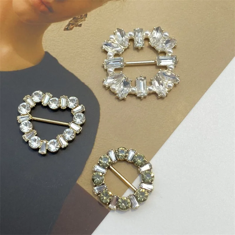 Fashionable Heart-shaped Buckles Gold Color Metal Pinless Buckles Clothing Belt Strap Adjustable Buckles