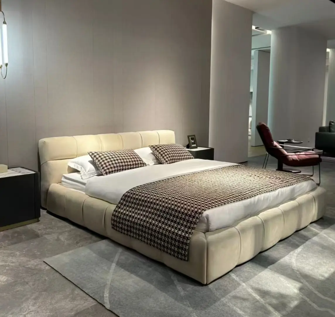 

fgItalian Minimalist King Size Upholstered Bed Frame with Solid Wood Platform for Master Bedroom%