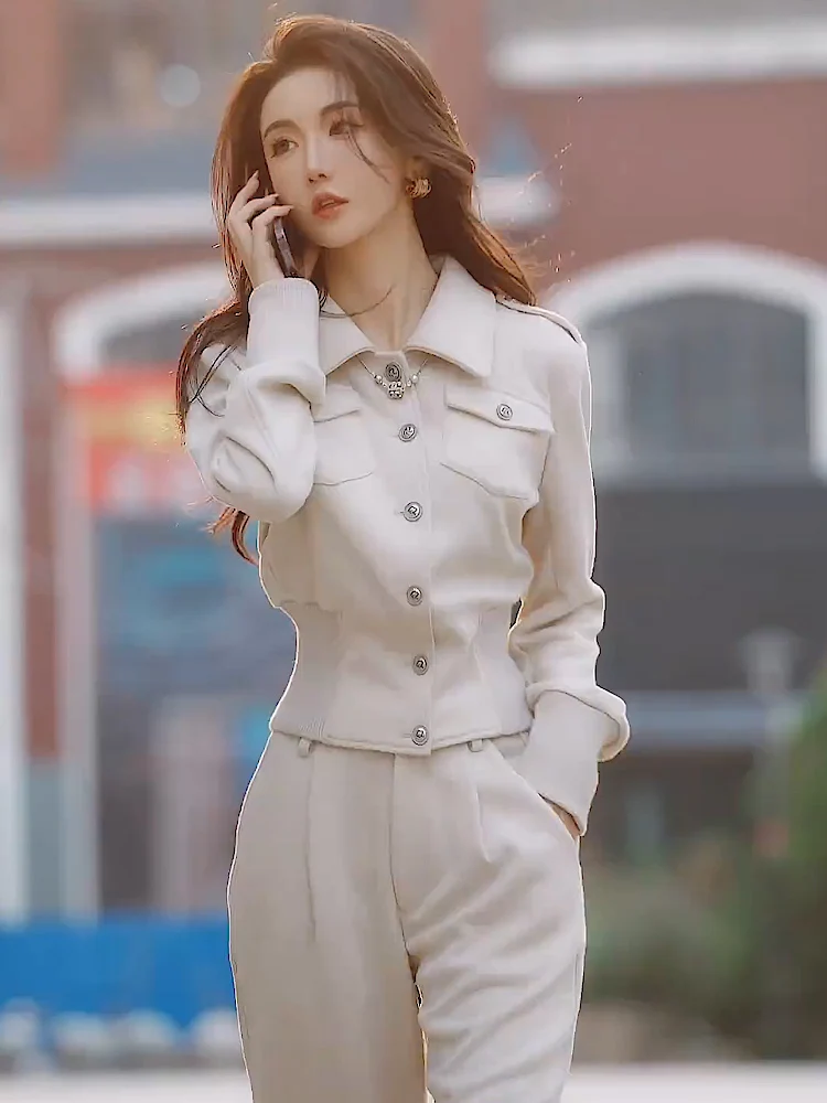 

Cool Sporty Women's Two-Piece Set Autumn Hong Kong Style Fashion Waist-Cinching Top Wide Leg Pants Casual Sportswear