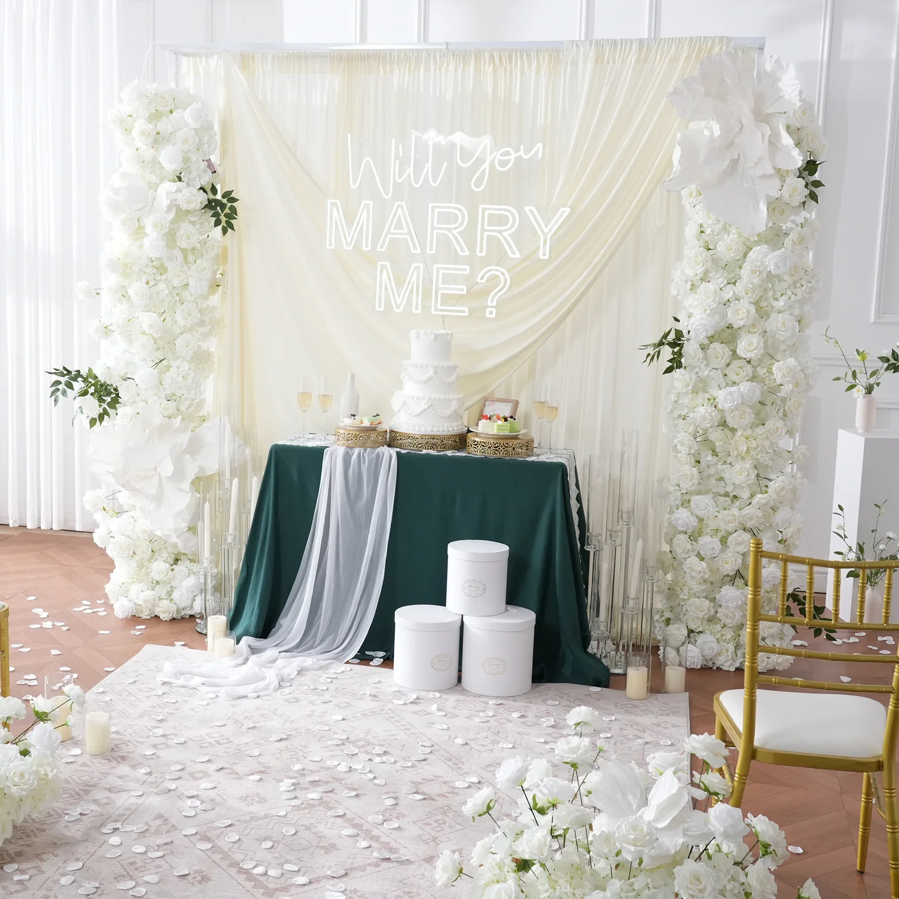 ترتيب زهور أنجيلا A8147 من الو - مراجعة Aisle Runner White وسعره