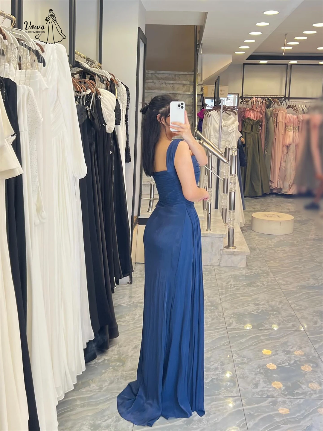 فساتين سهرة من Vows فساتين ضيوف الزفاف امرأة واسعة الكتف الأشرطة كلمة مخصصة مقبض إمساك فستان حفلة موسيقية فاخر 2025 حفل