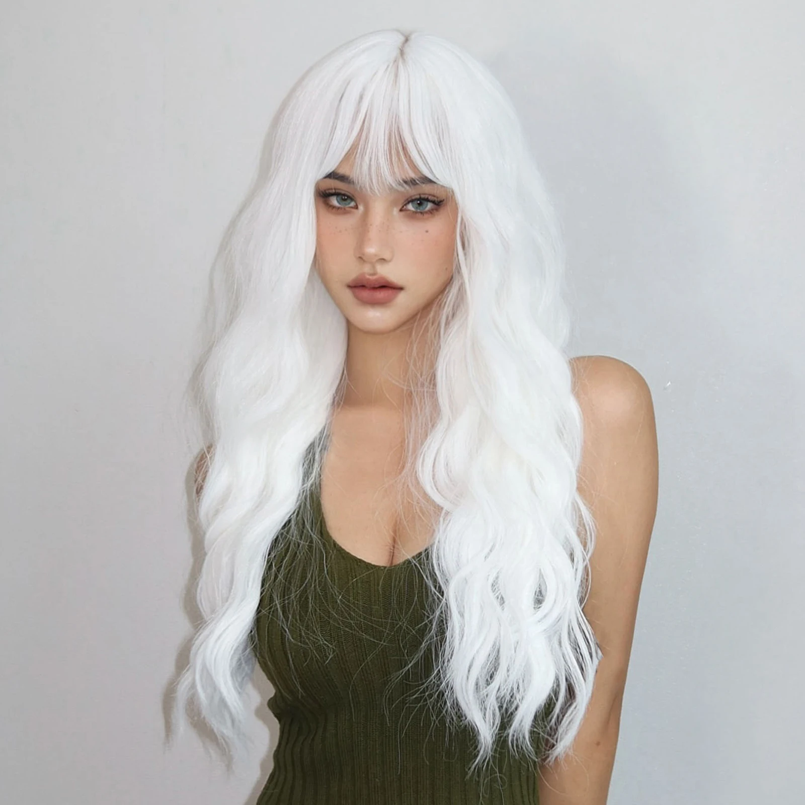 Wig sintetis Platinum putih keriting panjang dengan poni untuk wanita Wig Cosplay Afro Lolita bergelombang rambut alami penggunaan sehari-hari tahan panas