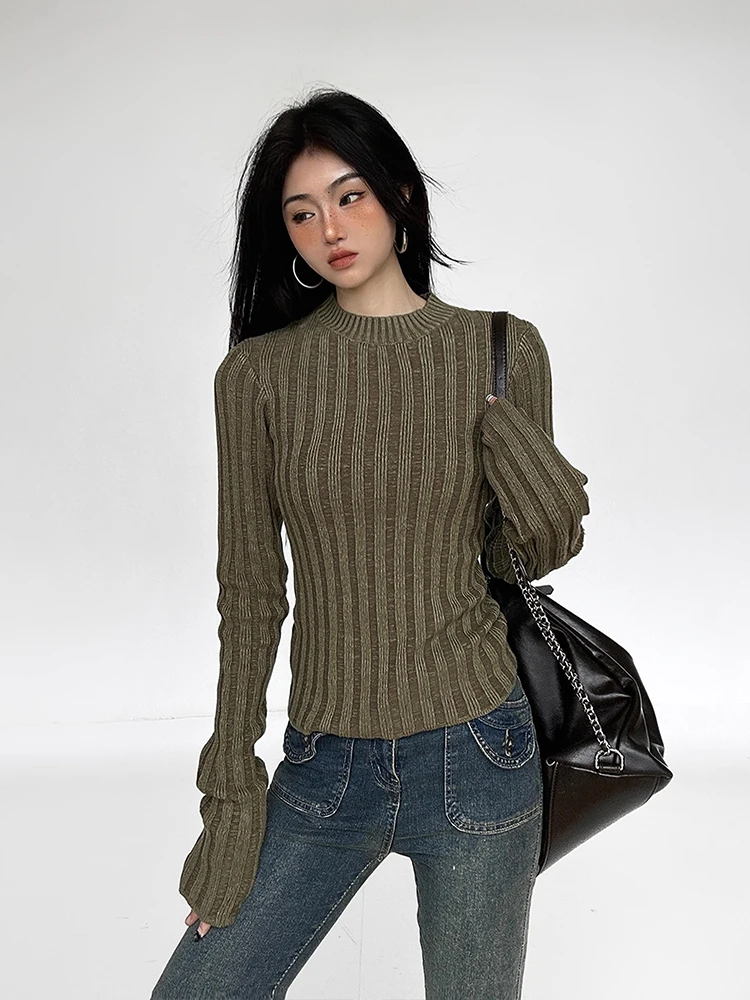 Hot girl retro niche design dark green ribbed sweater