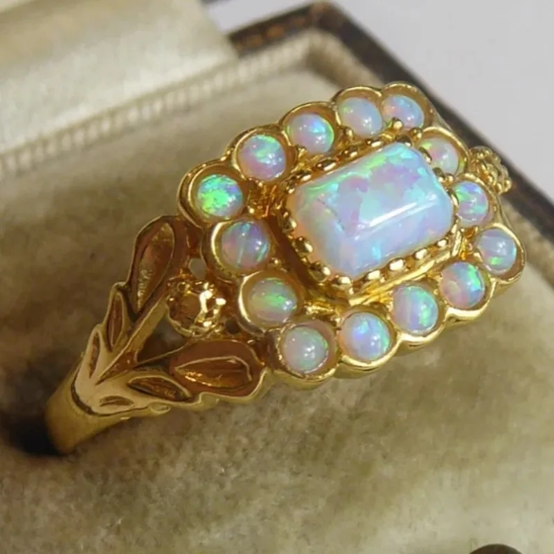 Vintage-Ring für Damen mit eingelegtem Imitationsopal, schillernde goldene Farbe, geometrisch, für den täglichen Gebrauch, Partyschmuck, Jubiläumsgeschenk