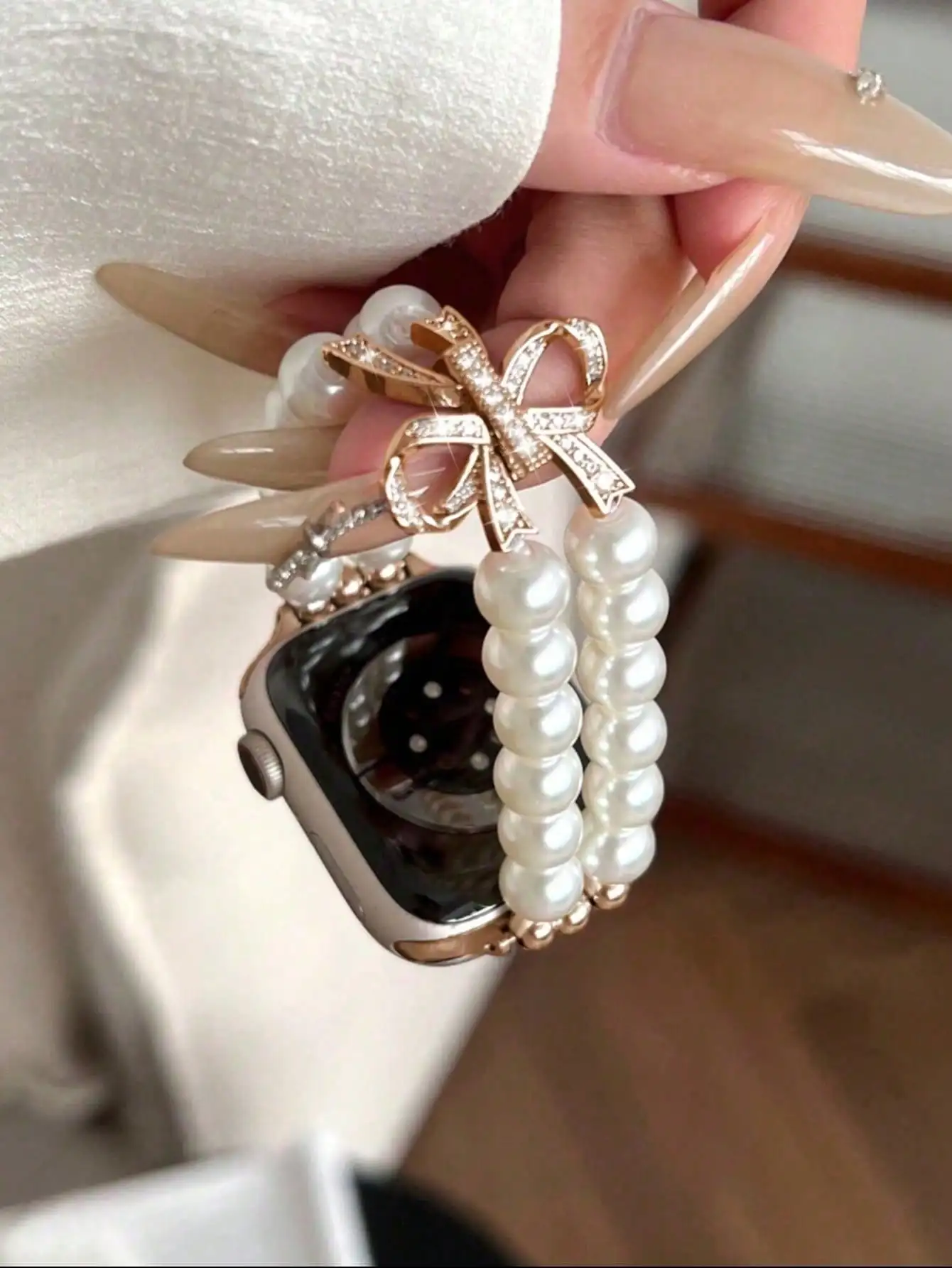 

Ремешок для часов с жемчужными бусинами и стразами в виде банта для Apple Watch 38-49 мм