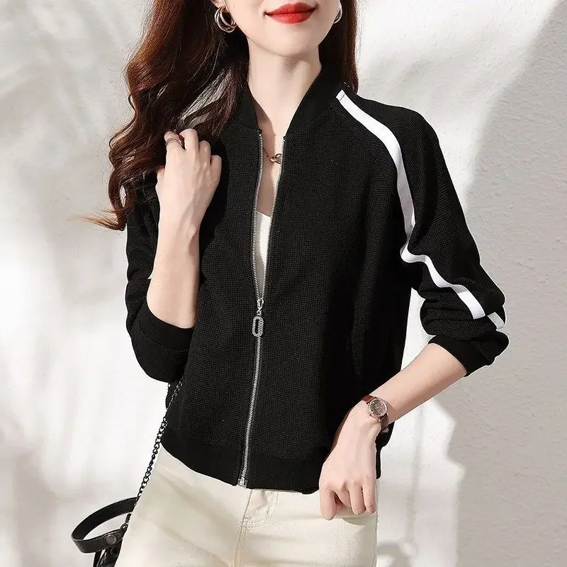 

Spring 2025 Women's Baseball Jersey Short Casual Long Sleeve Loose Fit Outerwear Cardigan Versatile Stylish Trendy