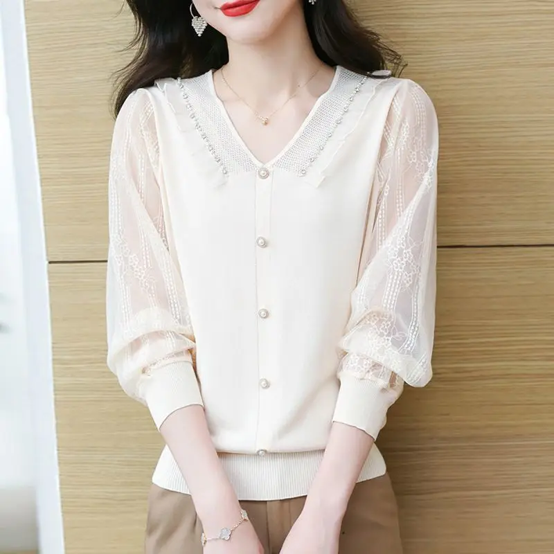 Fashion V-Neck Knitted Spliced Lace Beading Blouses Women's Clothing 2024 Autumn New Loose All-match Tops Office Lady Shirts