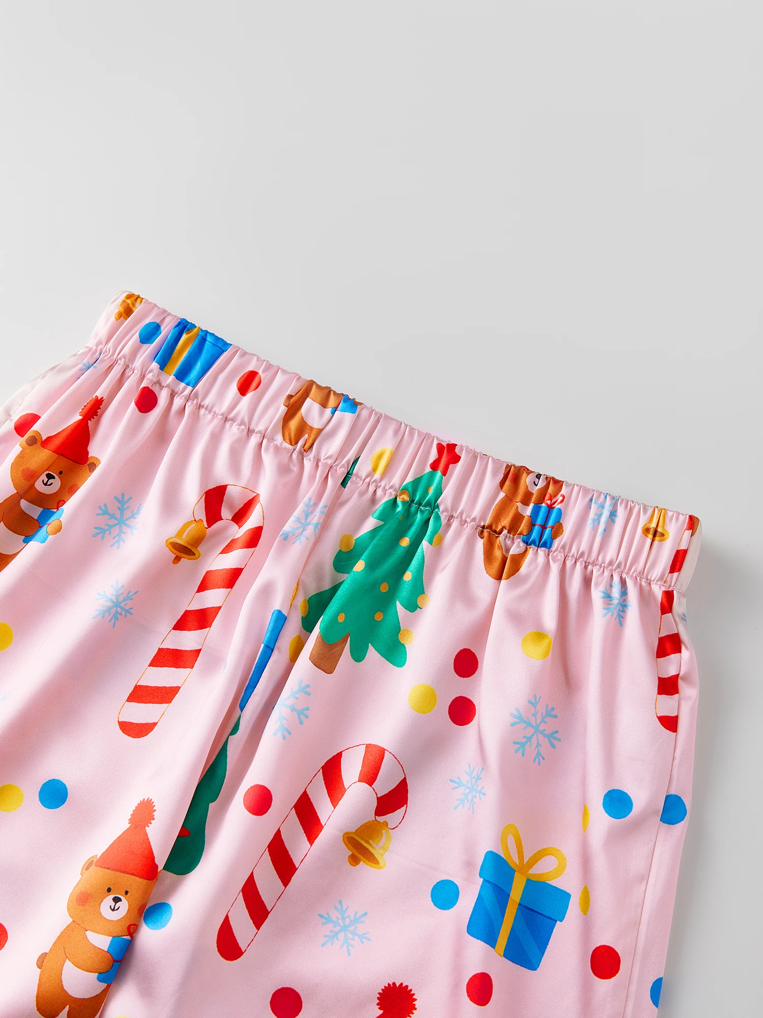 

Women s Cozy Flannel Pajama Set with Cute Printed Button Down Top and Matching Pants for Stylish Sleepwear Ensemble