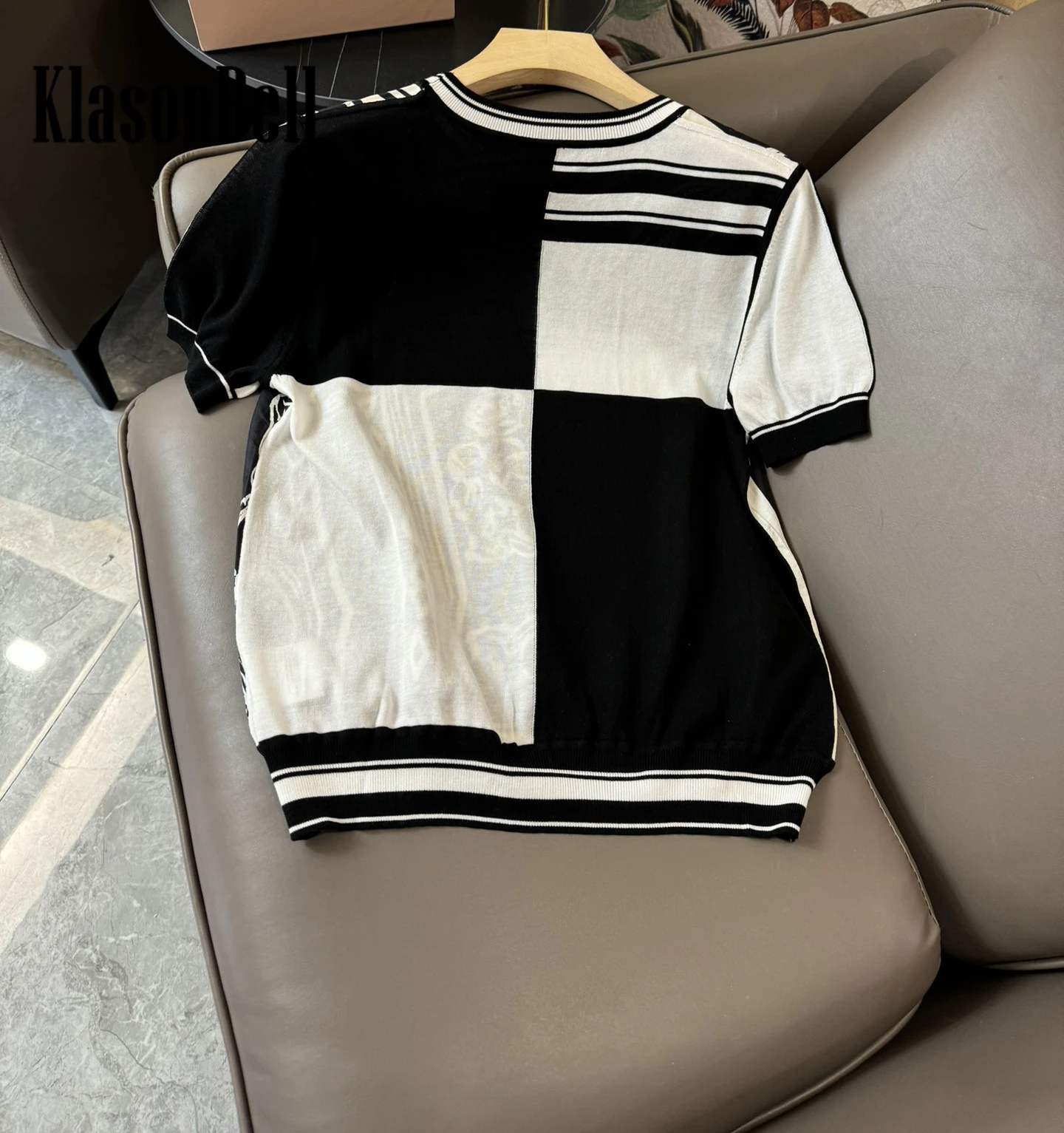 5.7 KlasonBell Silk Contrast Color Print Spliced Jacquard Knitwear Top For Women Short Sleeve Comfortable T-Shirt