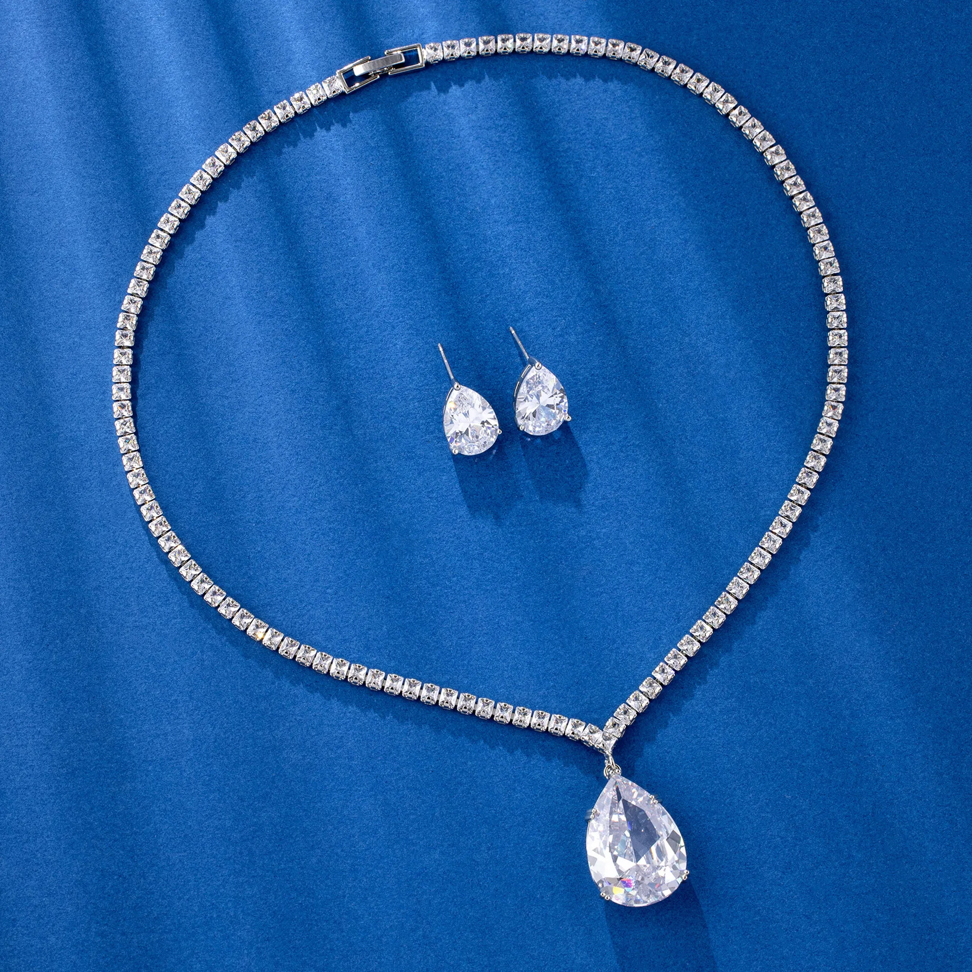 

Light Luxury Full Rhinestone Sugar Cube Tennis Necklace Water Drop Pendant Earrings Set Evening Party Dress Jewelry Gift