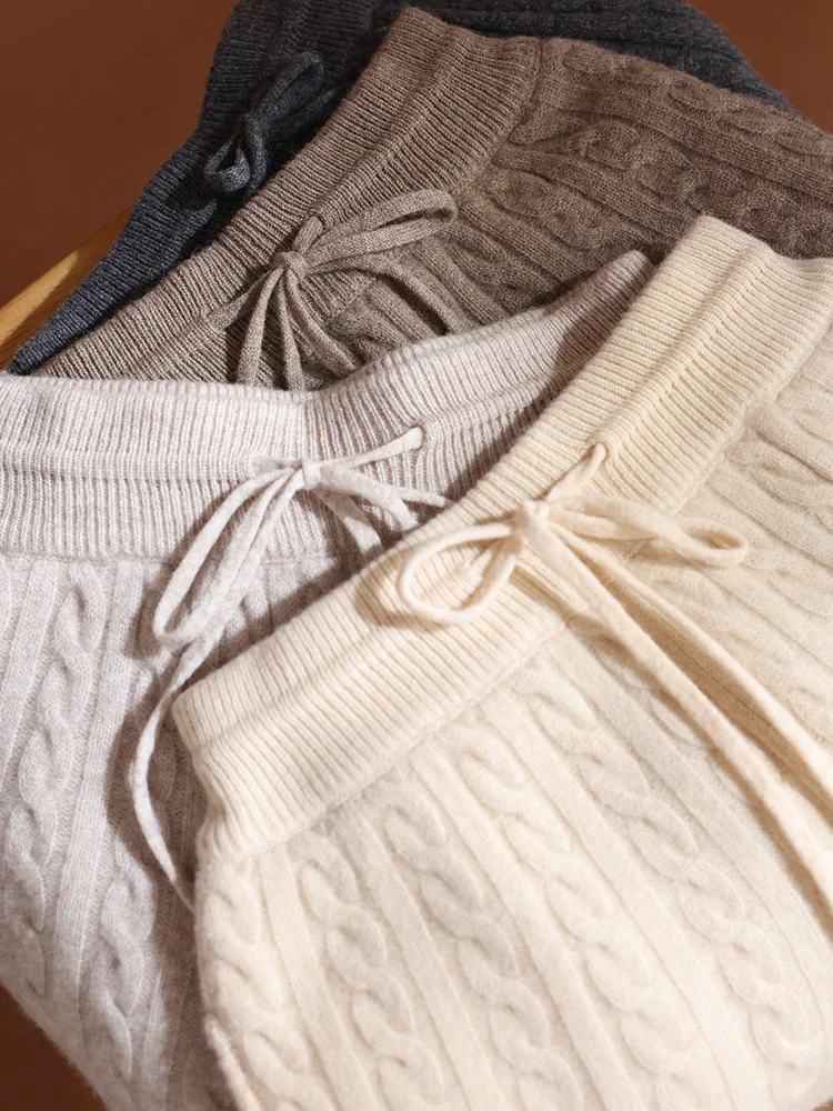

Autumn Winter Women Wool Shorts Twist Flower Drawstring Short Pants 100% Merino Wool Knitted Screw Thread Casual Straight Shorts