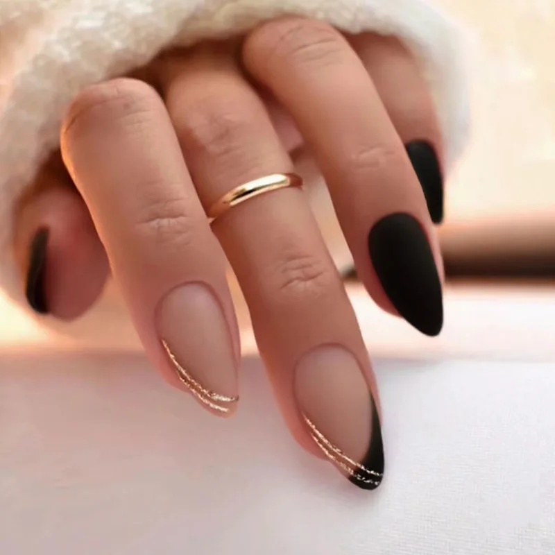 Autumn And Winter Simple White Black Sweet Cool Girl Slanted French Fake Nails European And American Ins Style