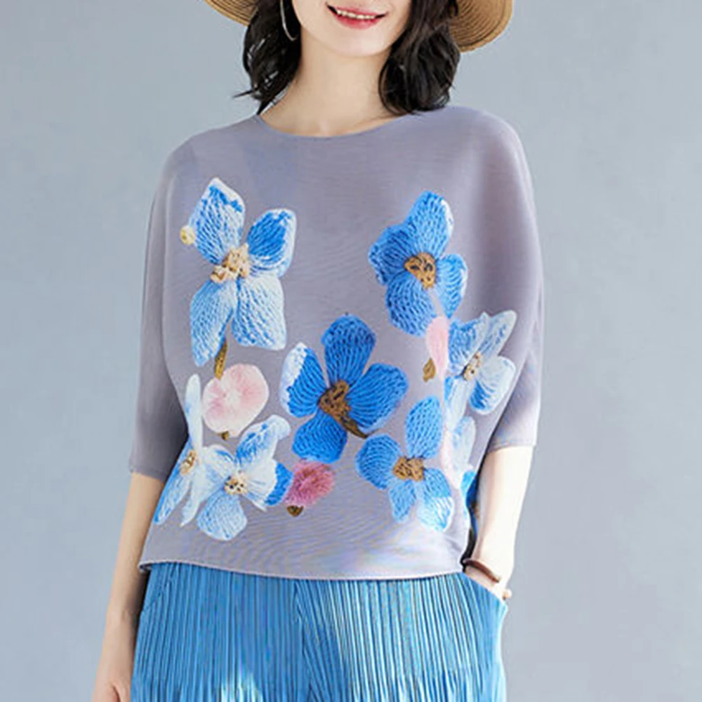 Folds 2025 new large-size women's clothing, thin and belly-covering temperament  loose short-sleeved printed T-shirt for women