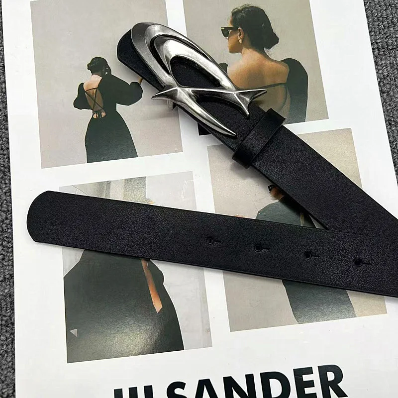 أحزمة الموضة للرجال والنساء جودة عالية فاخرة Y2K الإناث الخصر الأسود بولي Leather حزام من الجلد الفتيات الجينز الشرير مشد حزام GothK